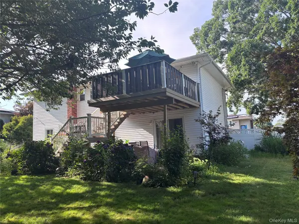 Address not disclosed, Amityville, NY 11701