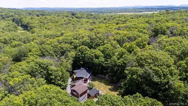 219 Benedict RD, Montgomery, NY 12549