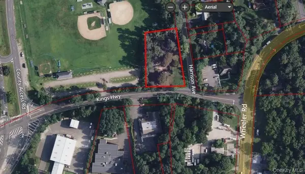 33 Kings HWY, Hauppauge, NY 11788