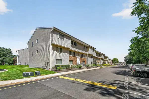25 College AVE #102, Nanuet, NY 10954