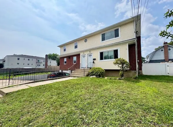 Address not disclosed, Valley Stream, NY 11581