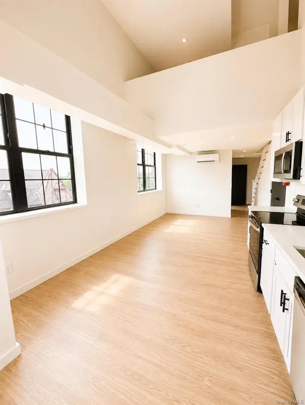 37 Academy #306, Poughkeepsie, NY 12601