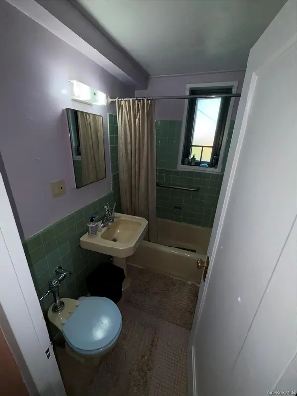 1501 Metropolitan AVE #10D, Bronx, NY 10462