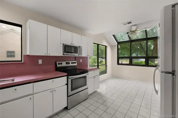 127 Beecher Avenue EXT, East Islip, NY 11730