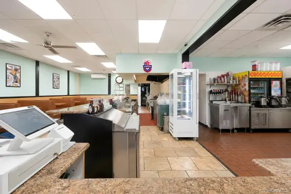 470 E Main ST, Patchogue, NY 11772