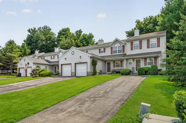 81 Lois LN, Monroe, NY 10950