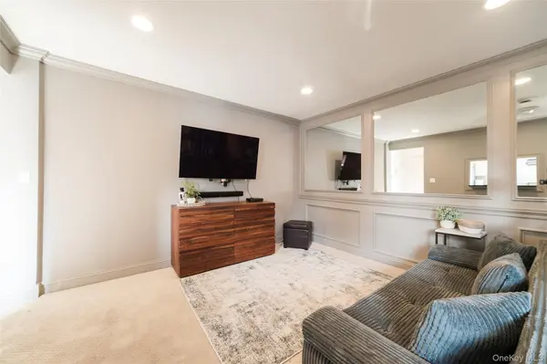 11 Bryant CRES #2A, White Plains, NY 10605