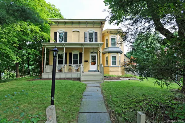 16 Elm ST, Newburgh, NY 12550