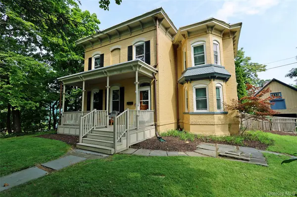 16 Elm ST, Newburgh, NY 12550