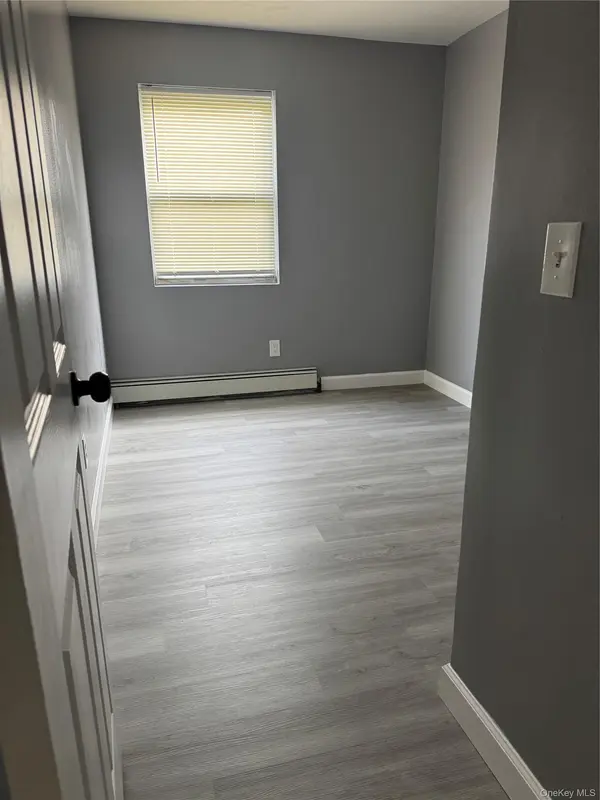 806 Bayview AVE, Amityville, NY 11701