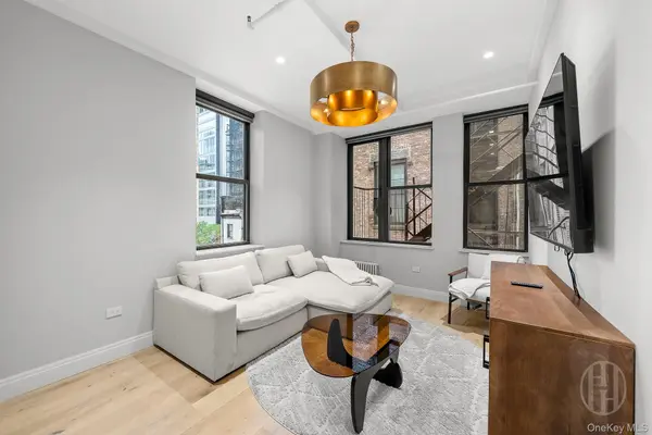 24 West 30th Street #5S, New York (manhattan), NY 10001
