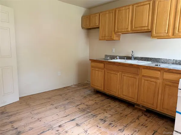 50 S Montgomery ST #2, Walden, NY 12586