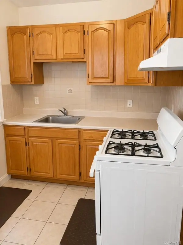834 E 229th ST, Bronx, NY 10466