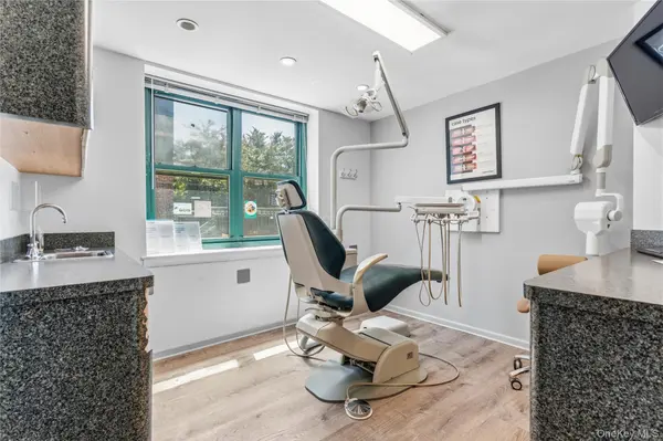 210 Atlantic AVE #AA3, Lynbrook, NY 11563