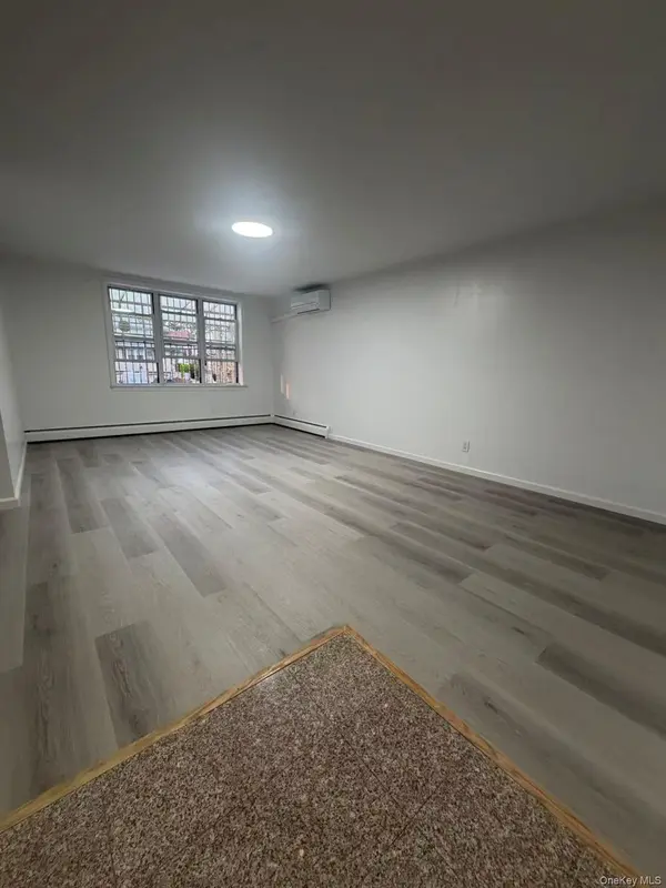 14442 Willets Point BLVD, Flushing, NY 11357