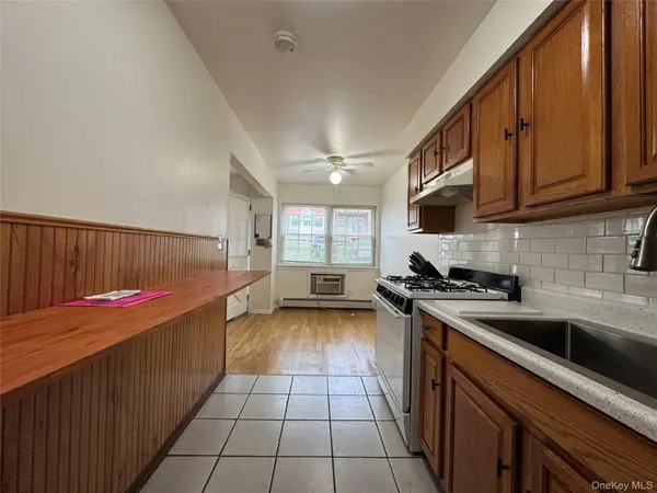 8 Colonial RD #28, Beacon, NY 12508