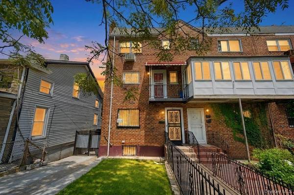 709 Ashford ST, Brooklyn, NY 11207