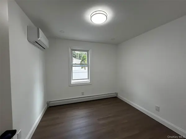 6446 217th #2FL, Oakland Gardens, NY 11364