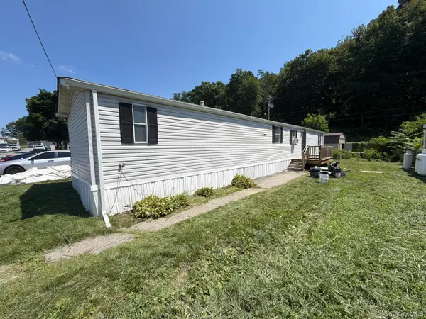 567 Sheafe RD #3, Poughkeepsie, NY 12590