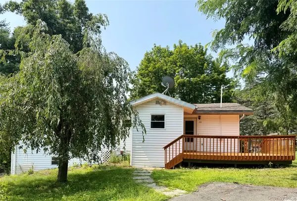 40 Crescent VW, Rock Hill, NY 12775