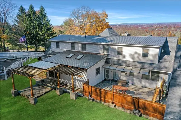 256 Ridge RD, Campbell Hall, NY 10916