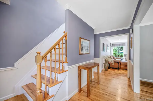 45 Hillcrest AVE, Port Jefferson, NY 11777