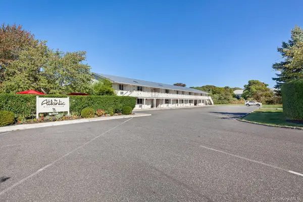 1655 County Road 39, Southampton, NY 11968