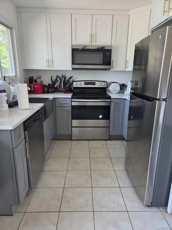 81 Cranberry DR, Mastic Beach, NY 11951