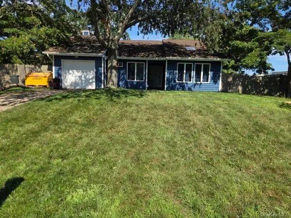 81 Cranberry DR, Mastic Beach, NY 11951