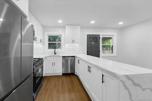 1052 E 227th ST, Bronx, NY 10466
