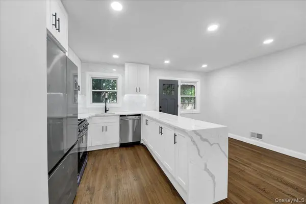 1052 E 227th ST, Bronx, NY 10466