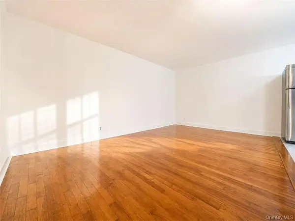 8511 34th AVE #3H, Jackson Heights, NY 11372