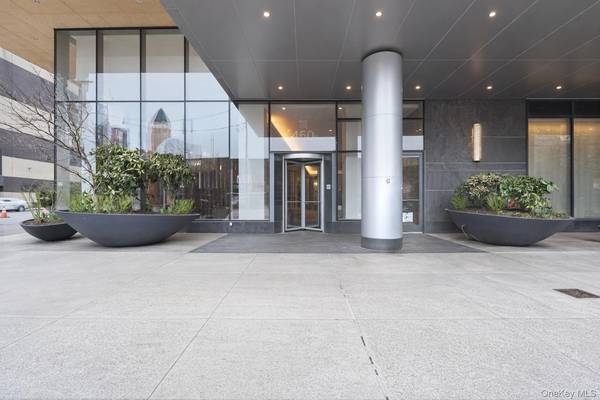 460 W 42nd Street #57G, New York (manhattan), NY 10036