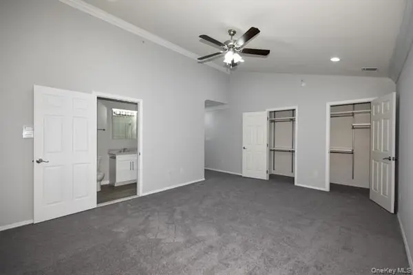 243 Village Green DR #243, Port Jefferson Station, NY 11776