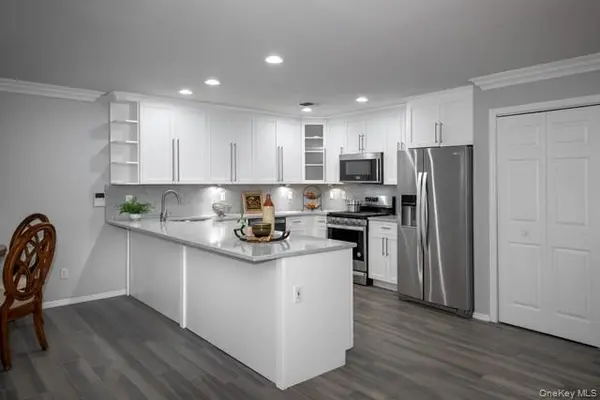 265 Village Green DR #265, Port Jefferson Station, NY 11776