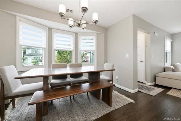 47 Fendale ST, Franklin Square, NY 11010