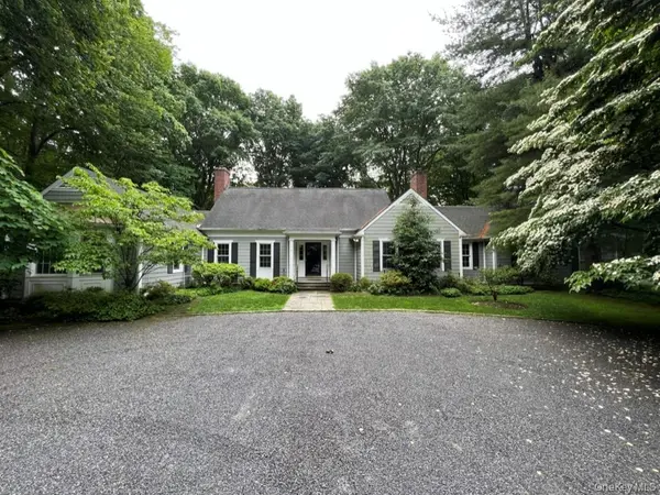 23 Matinecock Farms RD, Glen Cove, NY 11542