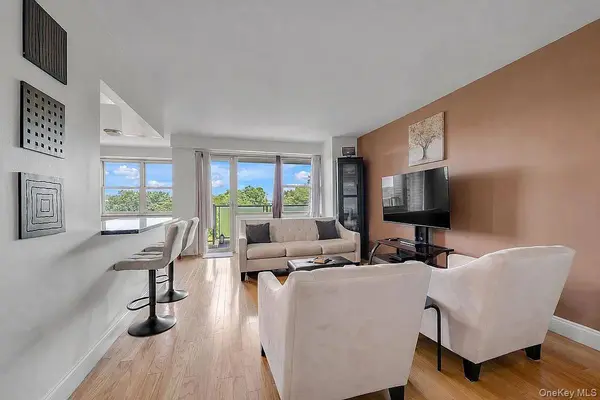 400 Cozine AVE #5E, Brooklyn, NY 11207