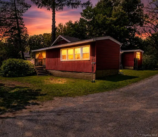 95 Riley RD, New Windsor, NY 12553