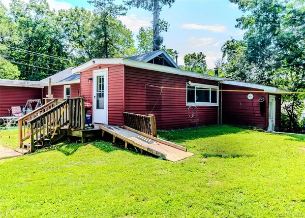 95 Riley RD, New Windsor, NY 12553