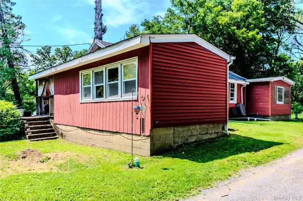 95 Riley RD, New Windsor, NY 12553