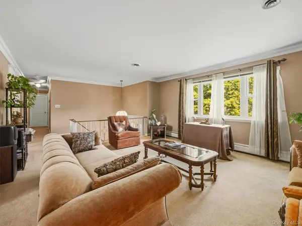 59 Mallory RD, Spring Valley, NY 10977