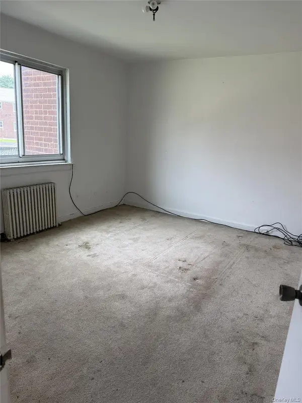 76-33 Commonwealth BLVD #A, Bellerose, NY 11426