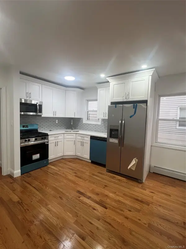 216-25 136th RD, Springfield Gardens, NY 11413