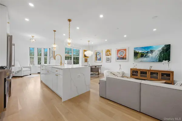 8 Midland Gardens #3i, Bronxville, NY 10708