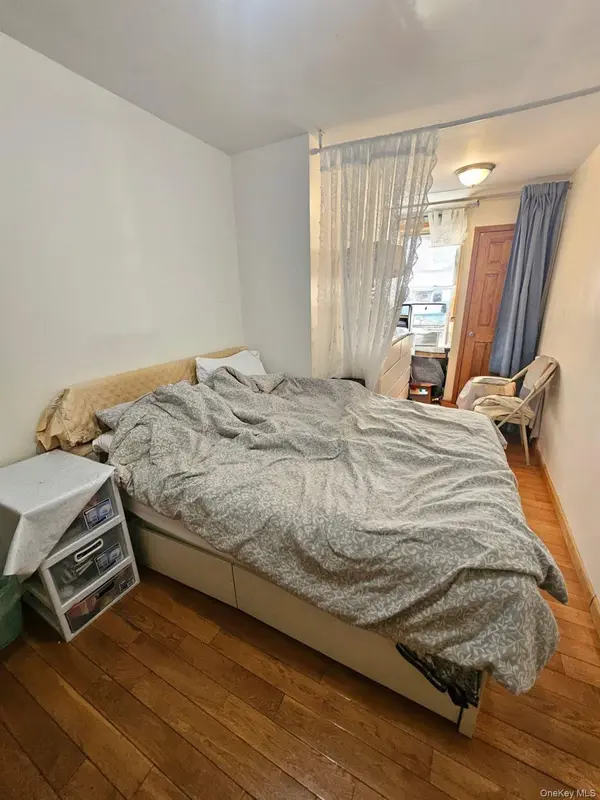 43-43 kissena Blvd #402, Flushing, NY 11355