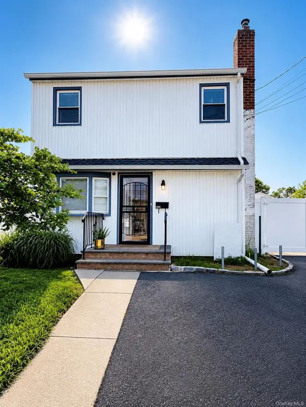1800 Newbridge RD, North Bellmore, NY 11710