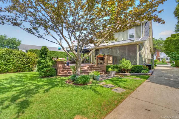 54 Denton AVE, East Rockaway, NY 11518