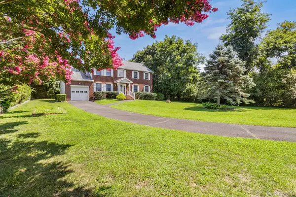 515 The Greenway, East Marion, NY 11939