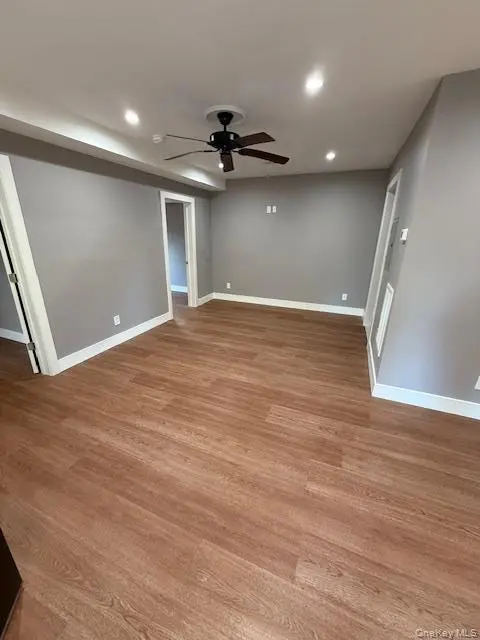 1 Gillespie DR, Newburgh, NY 12550